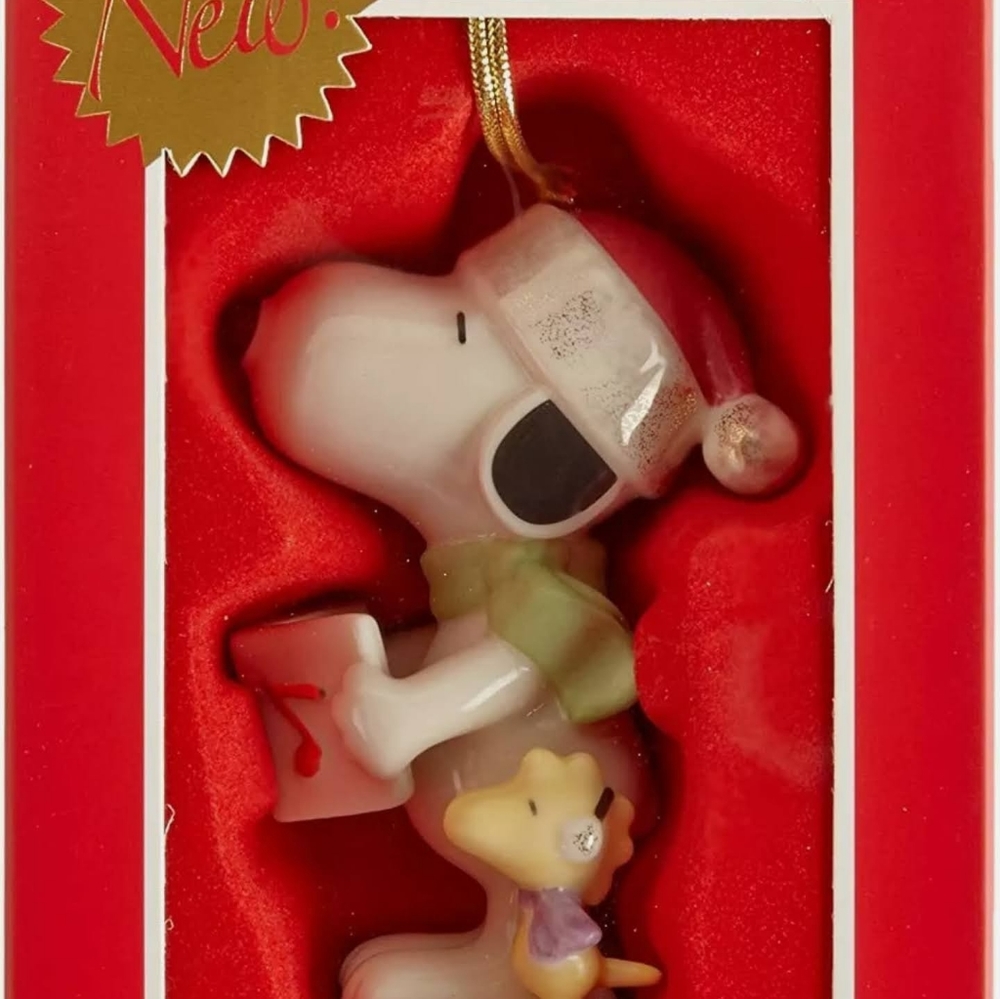 Lenox Caroling Snoopy and Woodstock collectible ornament